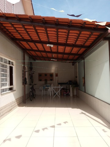 Imagem 2 de 16 de Casa Em Condomínio 3 Quartos - 1 Suíte- 2 Vagas - Bairro Jardim Laguna - 2951