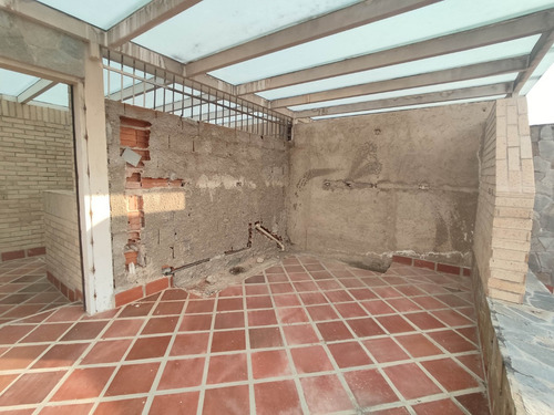 3 Twonhouses En Venta En Obra Gris En Las Mayas El Limón 25-14388 Mfc