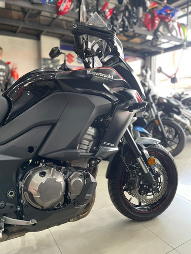 Imagen 4 de 10 de Kawasaki Versys 1000 Usada - Motos M R