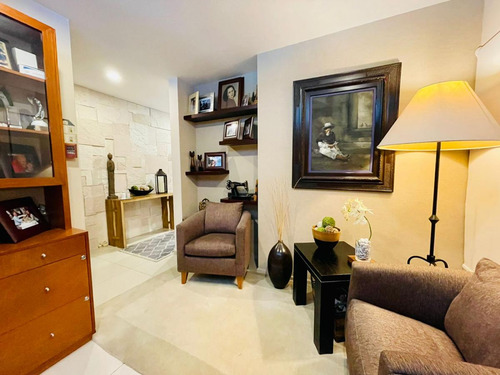 Casa En Venta En Misión San Jerónimo