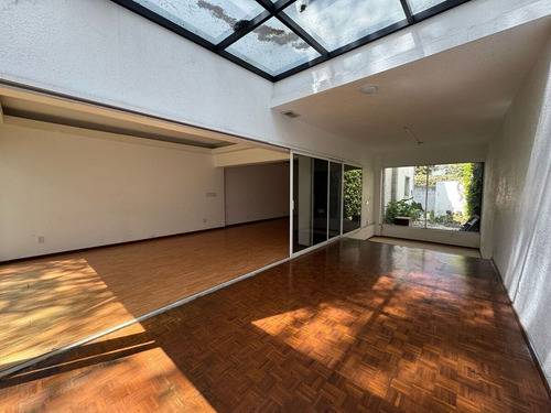 Casa Con Uso De Suelo En Renta En Lomas De Chapultepec