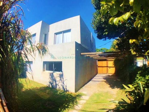 Imagen 1 de 21 de Colonia Del Sacramento - Hermosa Casa A Metros De Rambla Costanera