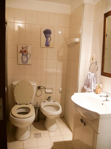 Precioso Apartamento En Excelente Zona De Malvin. Vista Al Mar Conterraza Al Frente. Liv Com, 3 Dorm. 2 Baños, Garage, Cocina Con Estar Integrado Gym, Piscina, Barbacoa, Vig 24hs