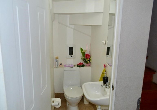 Casa En Venta De 3 Dorm. En Jardines Las Vizcachas