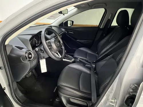 Mazda 2 Touring Sdn At 1.5 4x2