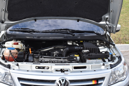 Volkswagen Voyage 2010 1.6 Vht Trend Total Flex 4p