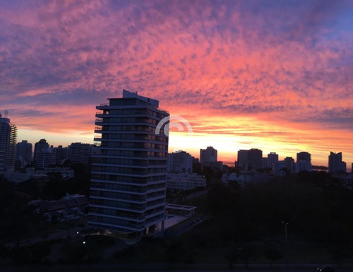 Apartamento En Edificio One- Ref: 1628