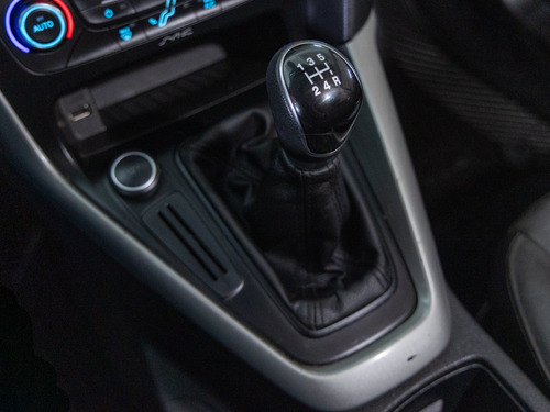 Ford Focus Kinetic Design 4p 2,0 Se