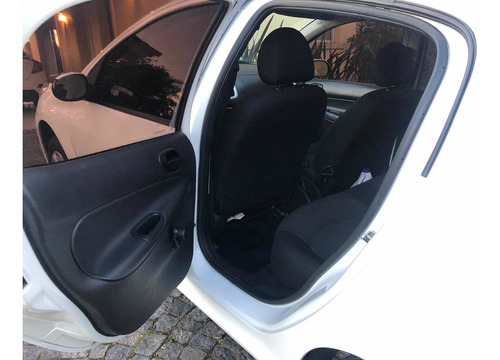 Peugeot 207 2015 1.4 Active 75cv