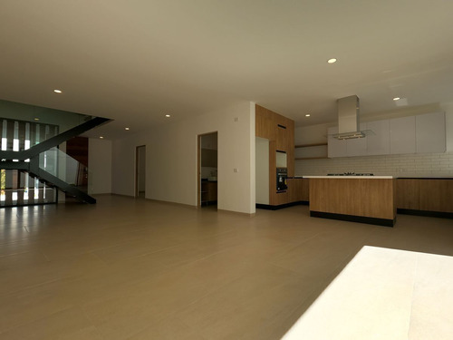 Casa Green: Una Joya Oculta En Zibatá E1