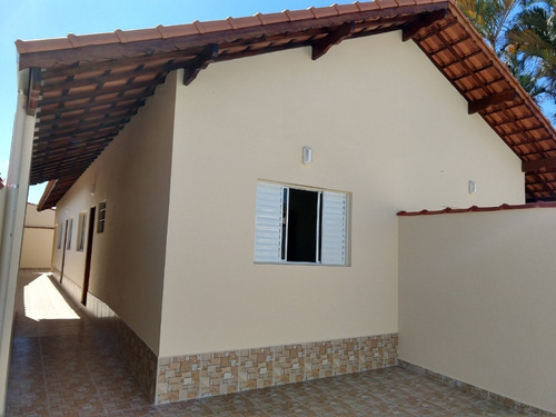Imagem 1 de 10 de Casa Nova Primeira Quadra Em Itanhaém