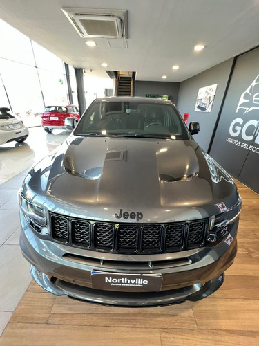 Imagen 3 de 20 de Jeep Grand Ckerokee Srt