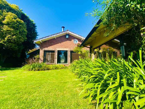 Imagen 3 de 14 de Chalet En Alquiler En Hurlingham