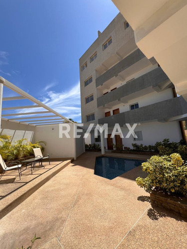 Exclusivo Pent-house En El Yaque: Paraíso Vista Al Mar - Isla De Margarita Cod: 1182