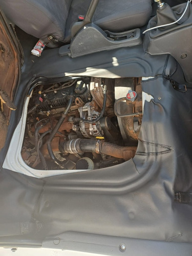 Kia Bongo 2.5 Luxo 4x2 Rs Turbo C/ Carroceria 2p