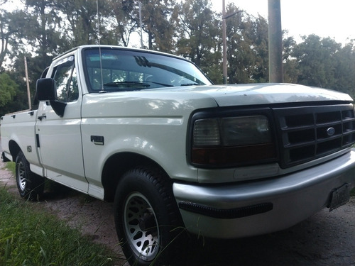 Ford F-100 2.5 I Xl Aa 1997