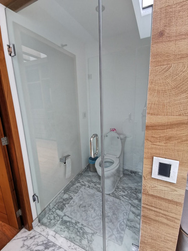 Casa En Venta En Bosques De Las Lomas Ya Remodelada Con Alberca (m2c330)