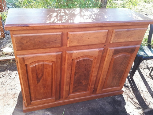 Imagen 1 de 1 de Baiut Algarrobo 1.2m