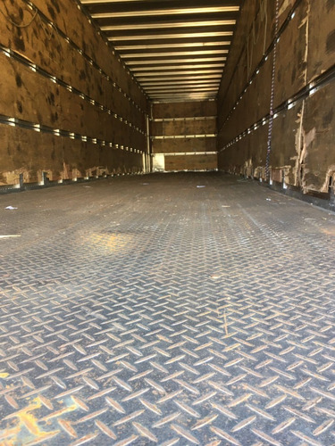 Imagem 8 de 15 de Carreta Baú