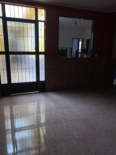 Terreno 300m2, Com 1 Casa De 3 Dormitórios
