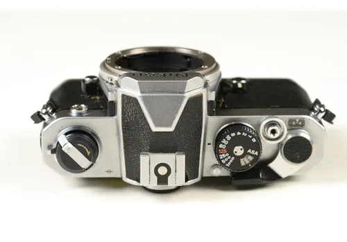 Câmera Analógica Nikon Fm - Prata