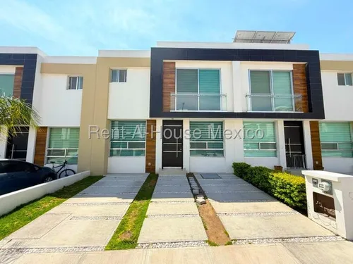 Casa En Renta En Zakia Querétaro. Sr