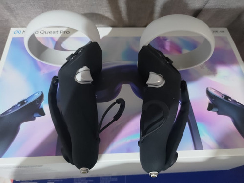 Visor Meta Quest 2 128gb Con Accesorios (Usado)