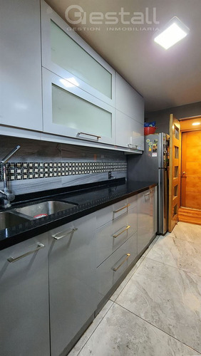 Departamento En Venta De 3 Dorm 3 Baños. En Las Condes