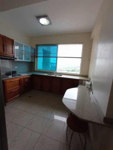 Imagen 8 de 21 de Apartamento En Alquiler Valencia