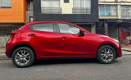 Mazda 2 1.5 Hatchback At Touring