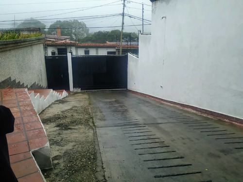Imagen 10 de 14 de Casa Urb Club Hípico Los Teques