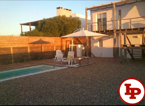 Casa 4 Dorm, 3 Baños, Balneario Buenos Aires Frente Al Mar.