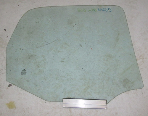 Vidrio Puerta Traser Izquierdo Chevrolet Corsa Año 1999-2009