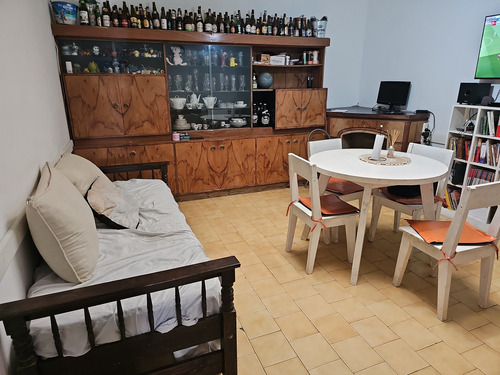 Venta Casa Multifamiliar 5 Ambientes Con Local Comercial En Martínez