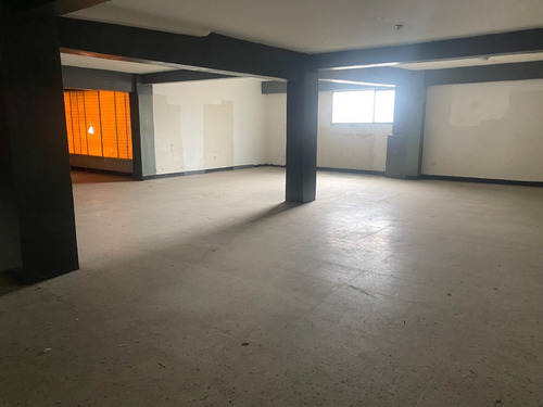 Imagen 19 de 23 de Local Comercial En Alquiler, Catia. Yolanda Goncalves Rah Mls #22-20885