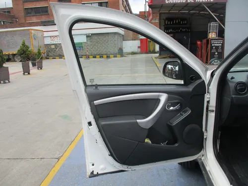 Renault Duster EXPRESSION 4X2 1600CC MT AA
