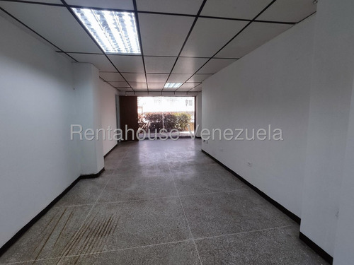 En Alquiler Estupendo Local Comercial En Los Caobos