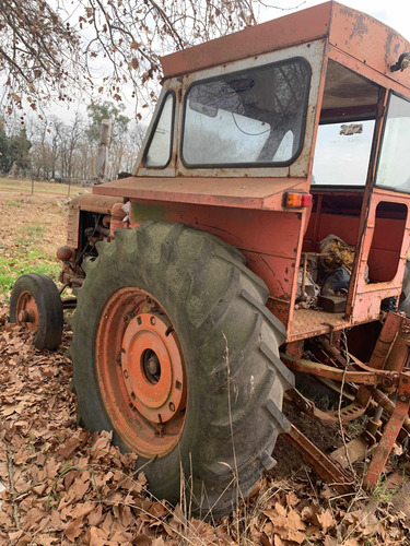 Tractor Fiat R60 Con Leventamiento Hidráulico