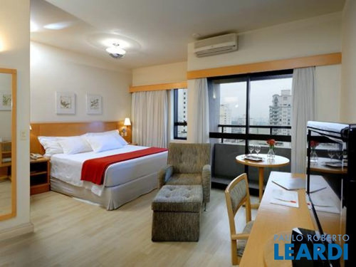 Flat - Paraíso - Sp - 17930