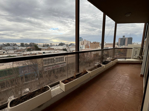 Depto En Venta Céntrico 4 Dormitorios, General Roca, Río Negro