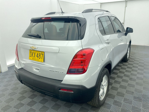 Imagen 10 de 25 de Chevrolet Tracker Ls Mt 1.8