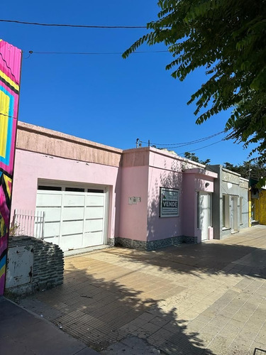 Venta De Local Y Casa Centro Caleta Olivia, 760m2 S/ Av. Ind