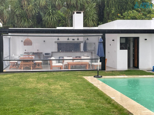 Estupenda Casa En Mansa Con Piscina Climatizada