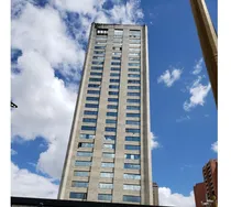 Comprar Prados Del Este Torre Humboldt Espectacular 100% Renovada 110mts Sala De Conferencia 8 Oficinas Staff Para 10 Personas Recepción Pisos De Porcelanato 3 Puestos De Estacionamientos Oportunidad