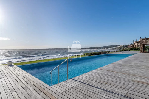 Alquiler Temporario De Apartamento 3 Dormitorios En Lomo De La Ballena, Punta Ballena