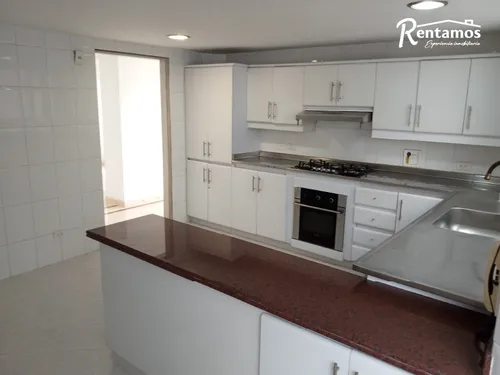 Apartamento En Arriendo En El Poblado. Cod A775296