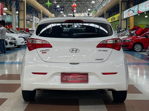 Imagem 5 de 13 de Hyundai Hb20 Confort Plus 1.6 16v Automático