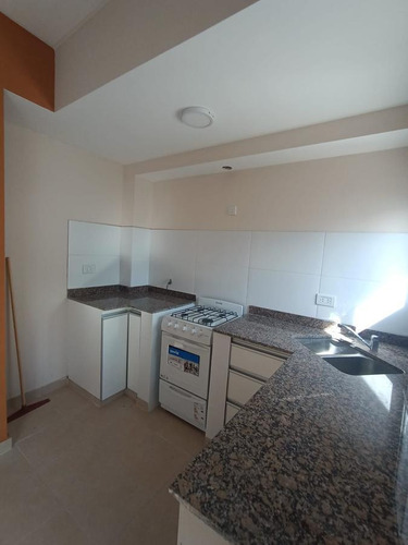 Imagen 20 de 30 de Duplex Tipo Casa Venta -165 Mts 2 Terreno-cochera - Berisso