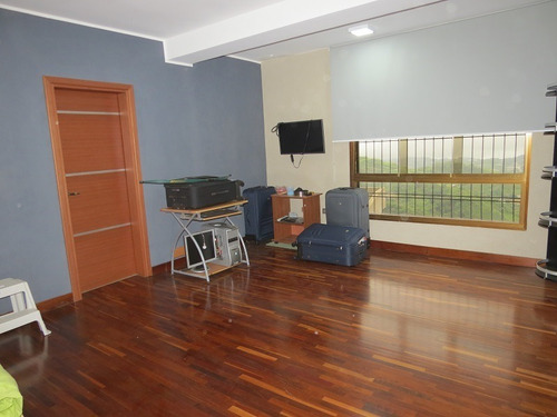 Lujosa Casa En Venta Parque El Retiro, San Antoniode Los Altos.
