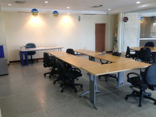 Imagen 16 de 21 de En Moderno Edificio Av. Municipal Puerto La Cruz, Alquilo Oficinas Equipadas De Distintos Metrajes
